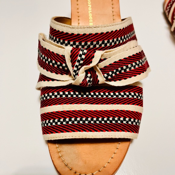 Anthropologie Sandals in Chic Boho printed front fabric strap and bow - Picture 3 of 9